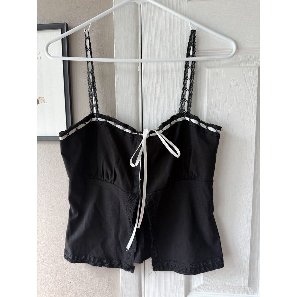 Attirance Y2K Black/White Ribbon Tie Cami